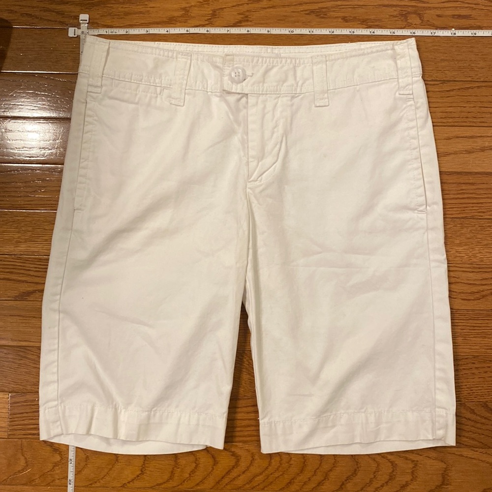 11” Bermuda white shorts